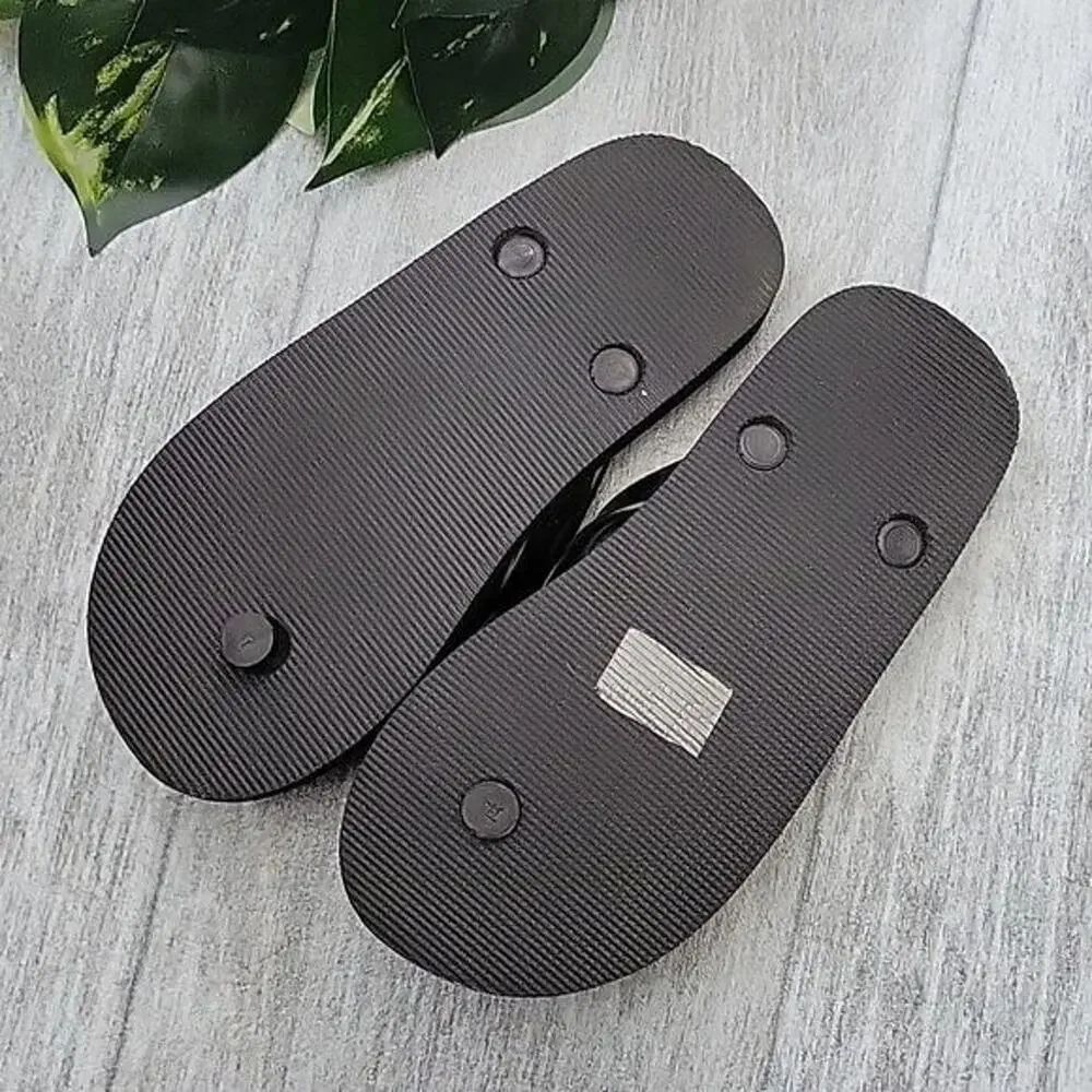 Harper Canyon Boys size 2 Black Shark Flip Flop Sandals